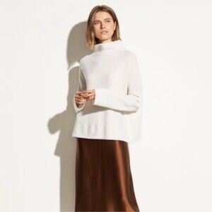 Vince Funnel Cowl Neck Cream Wool Cashmere Blend Pullover Sweater Size Large
